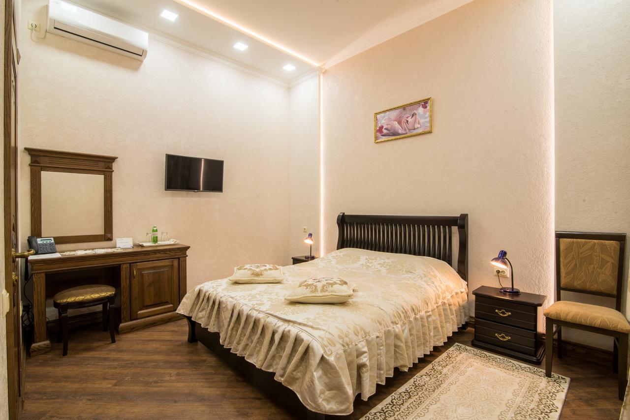 Panskiy Dvir Cernăuți Exterior foto
