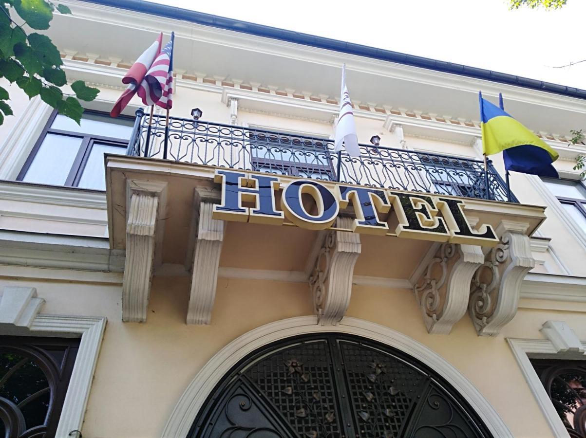Panskiy Dvir Cernăuți Exterior foto